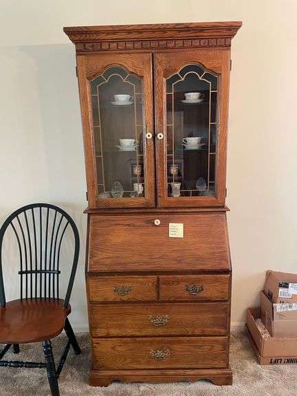 Secretary’s Hutch  CONTENTS NOT INCLUDED