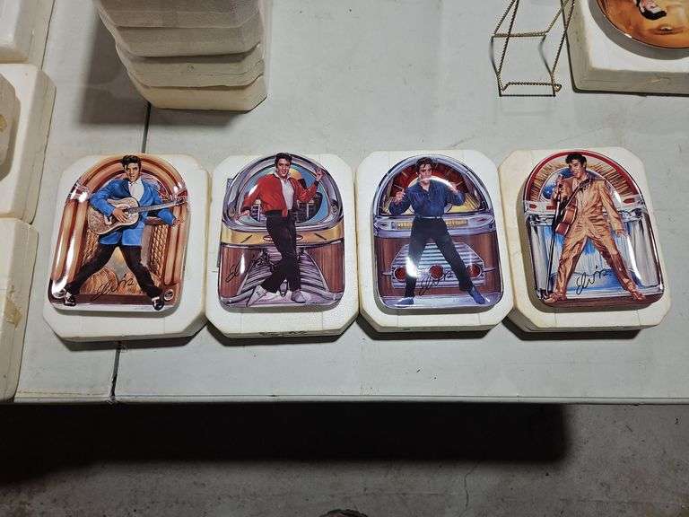 Elvis 4pc plate set