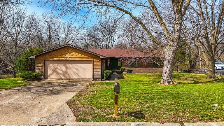 1813 Meadowlark Lane