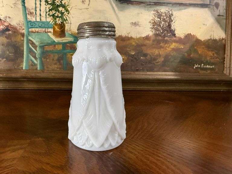 Drapery Pattern Shaker
