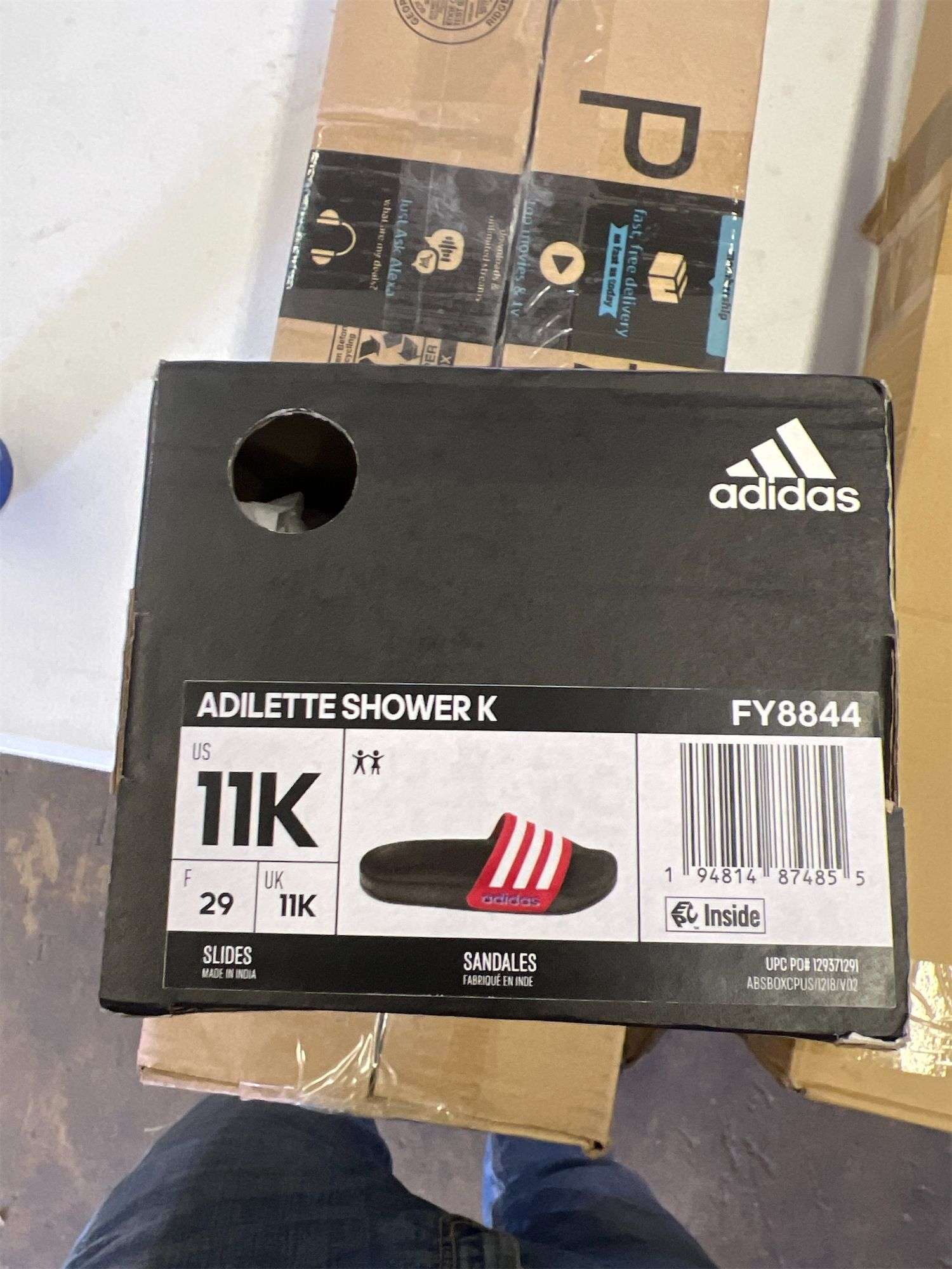 adidas Unisex-Child Adilette Shower Slides Black/White/Vivid Red 11 Little  Kid - Matthews Auctioneers