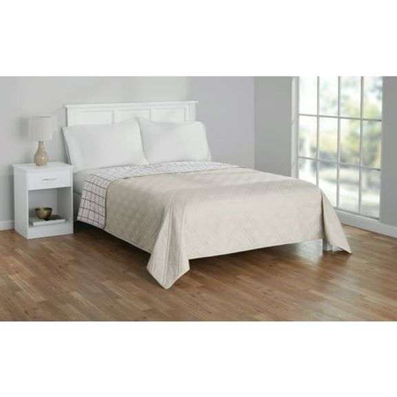 Mainstays Emmett Plaid Beige Quilt, King Matthews Auctioneers