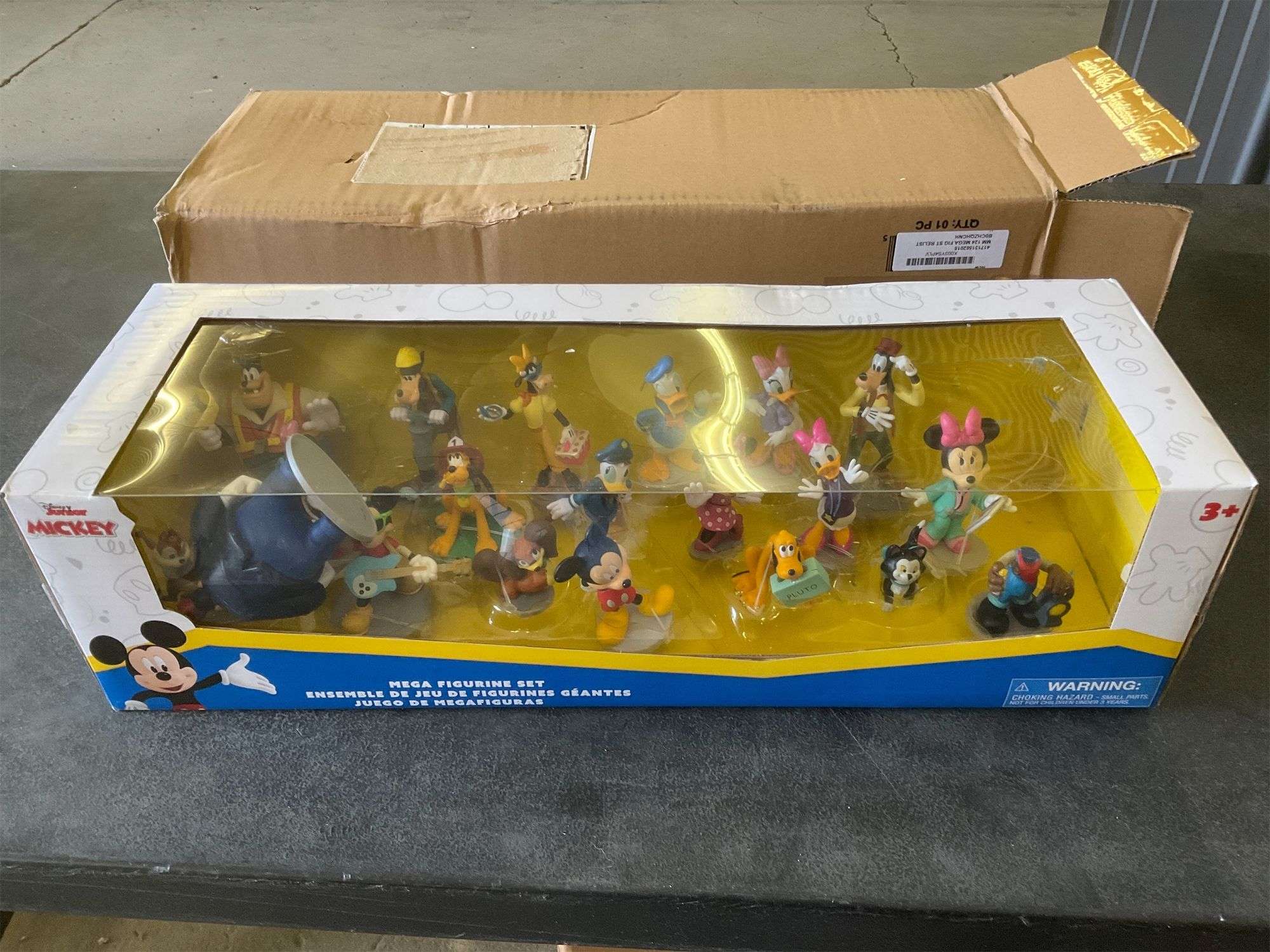 mickey mouse and friends mega figurine set