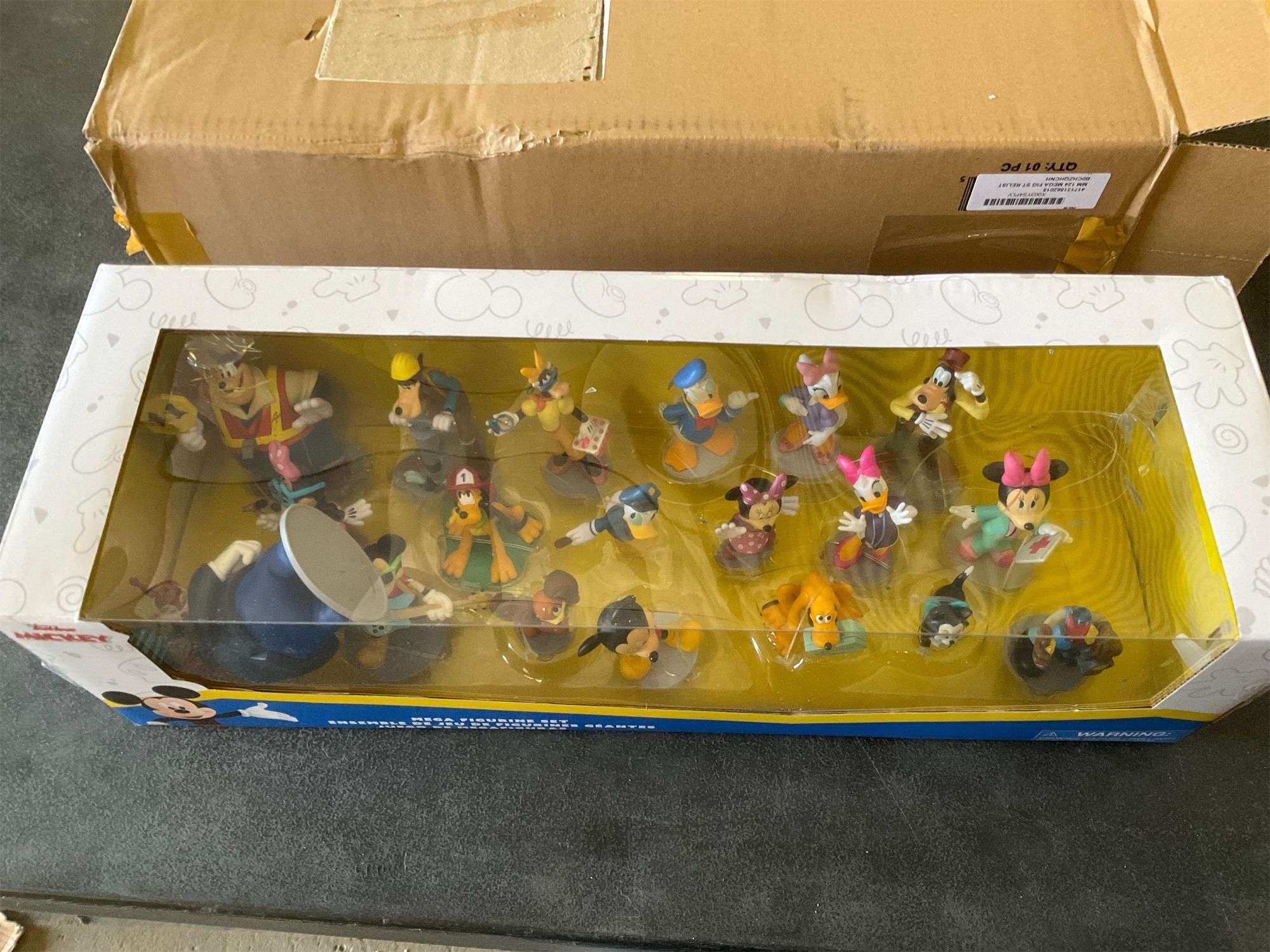 Disney Store Official Mickey Mouse and Friends Mega Figure