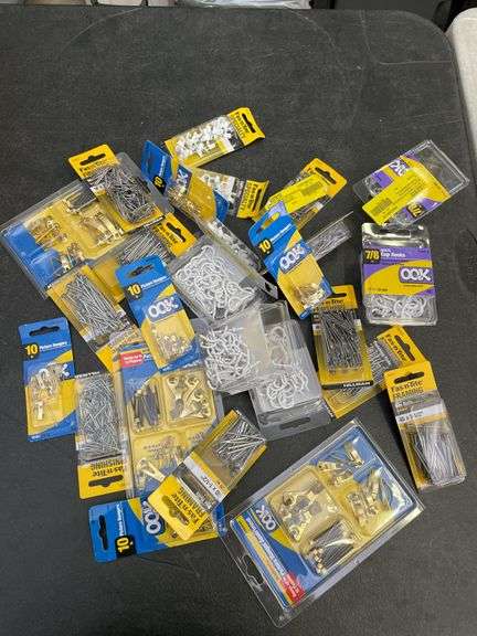 Box Lot Of Misc Hardware - Matthews Auctioneers