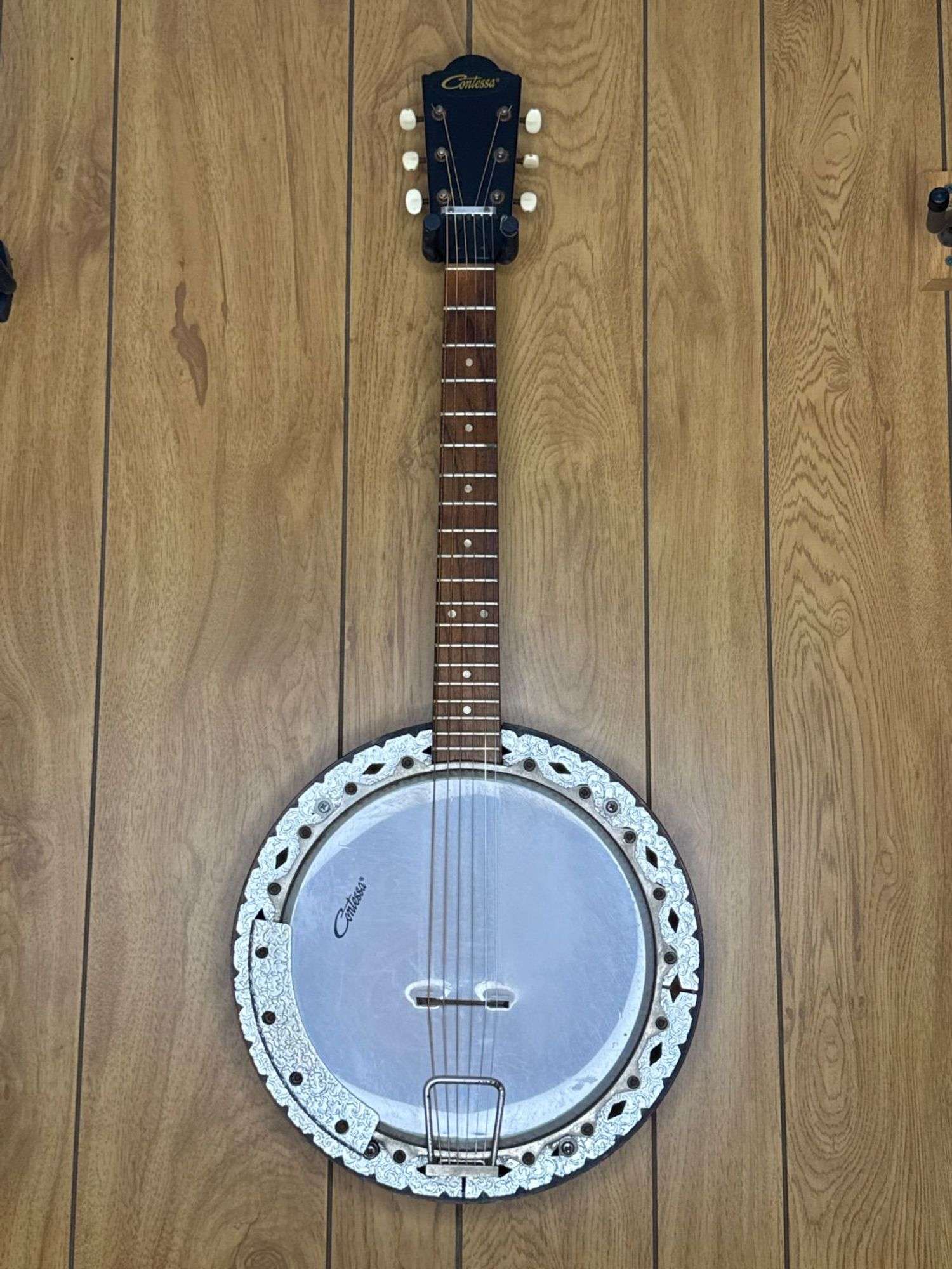 Contessa 6 String Banjo from the 1960â€™s - Matthews Auctioneers, image size:1500x2000