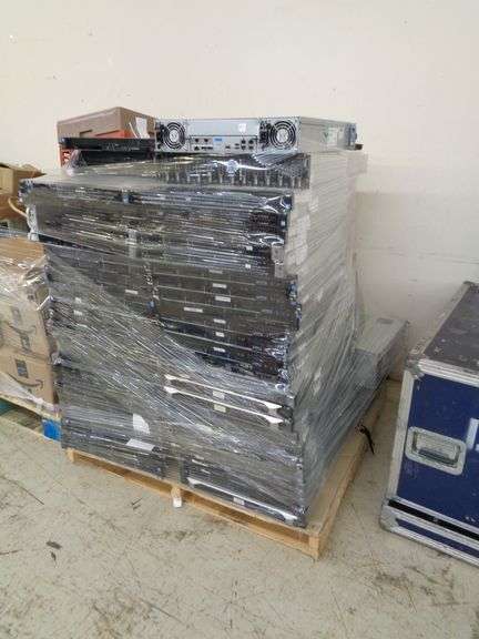 1 -PALLET OF SERVERS  HD REMOVED