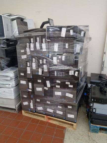 1 -PALLET OF COMPUTERS  HD REMOVED