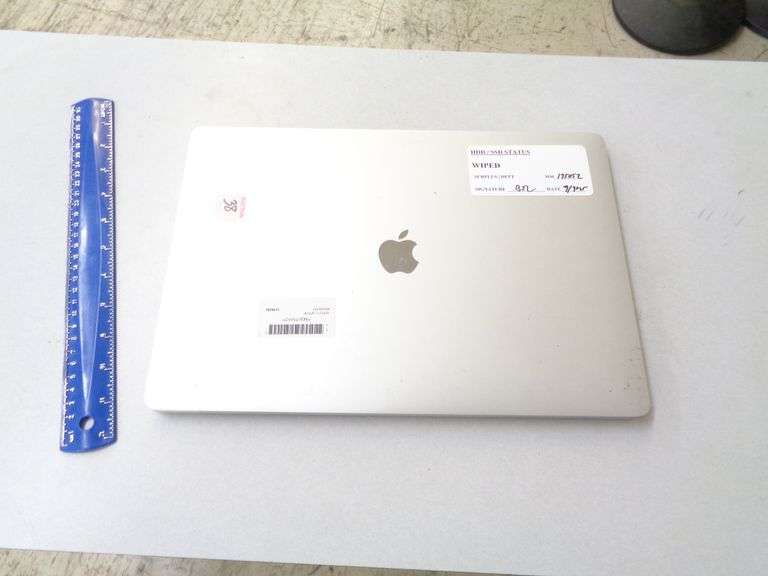1 -APPLE LAPTOP