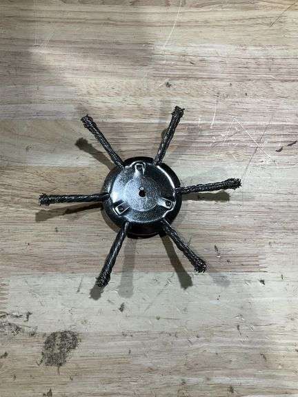 6 wire trimmer head for weed eater - Matthews Auctioneers