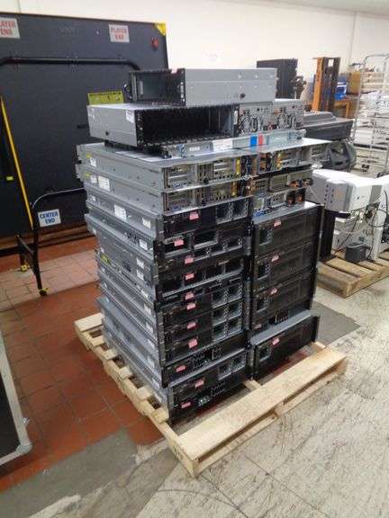 PALLET OF SERVERS HD REMOVED