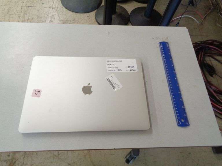 1 -APPLE LAPTOP