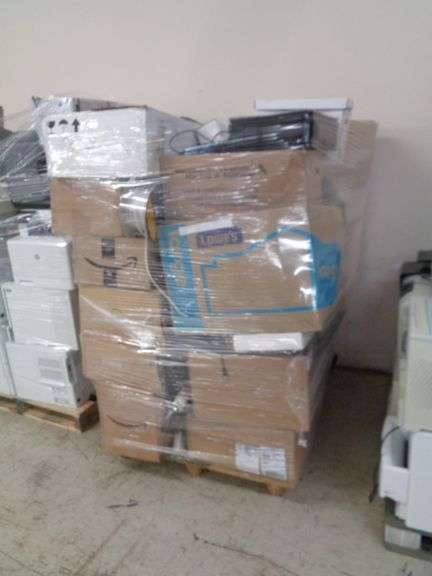 1 -PALLET OF COMPUTER ACCESSORIES