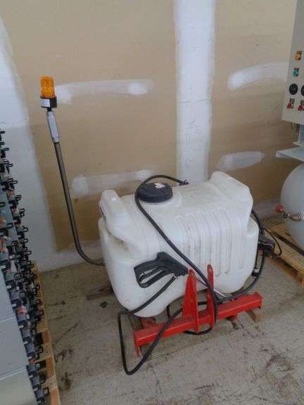 1 -SPRAY TANK