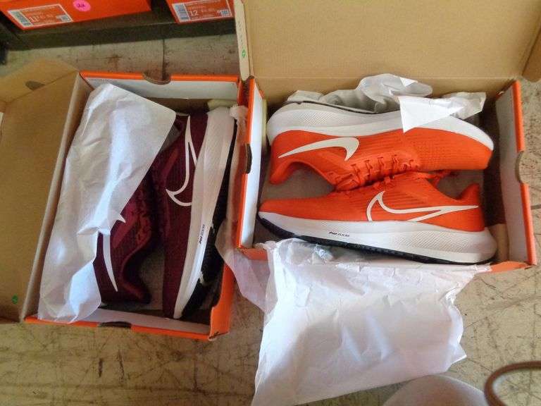 2 -WOMENS NIKE SHOES SIZE 12