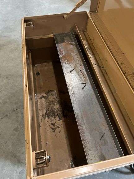 Knaack Rolling Job Box