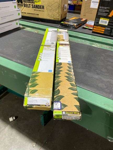 Good Earth Lighting LED Under Cabinet Bar 30" UC-1299-WH1-30LF0-G Dimmable