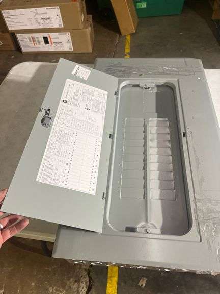 200 Amp 20-Space 40-Circuit Main Lug Indoor Load Center Contractor