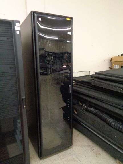 1 -SERVER CABINET
