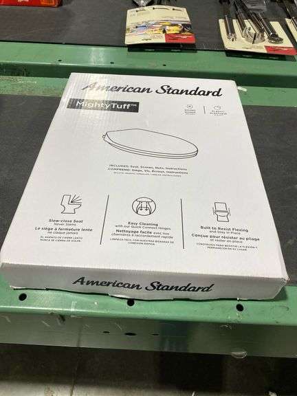 American Standard MightyTuff White Round Slow-Close Toilet Seat