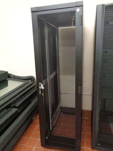 1 -SERVER CABINET