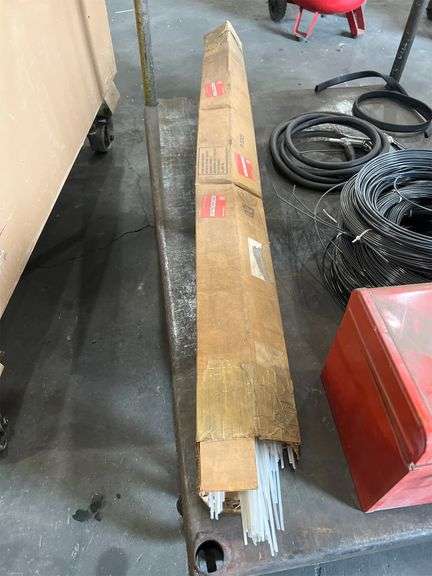 Laramy Products Co. Plastic Welder with Accessories