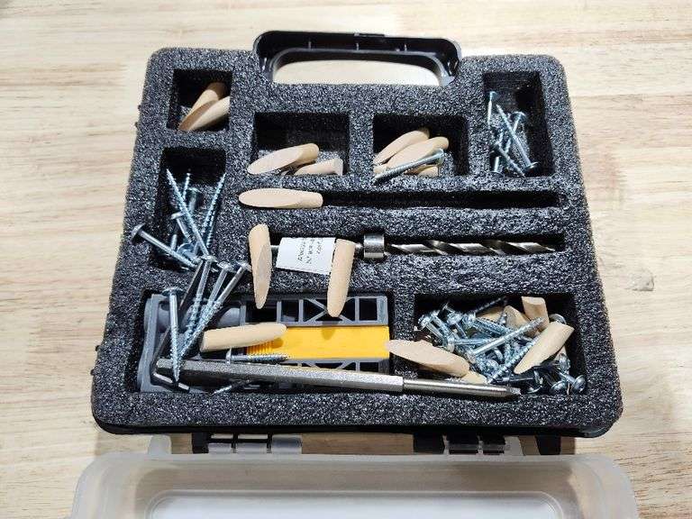 Pocket Hole Jig Kit with Screws and Dowels (89-Piece) with Carry Case