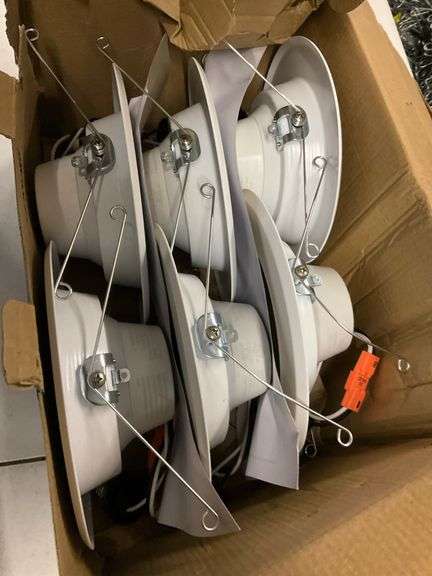 Feit Electric 5/6 in. 925 Lumens 5000K Daylight Dimmable Integrated LED Retrofit Recessed Light Baffle Trim Kit, White 6-Pack