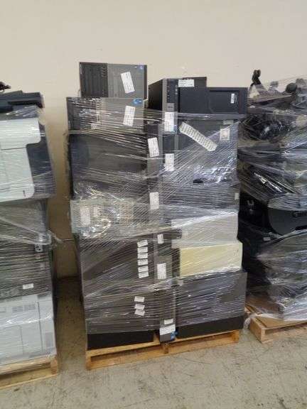 1 -PALLET OF COMPUTERS HD REMOVED