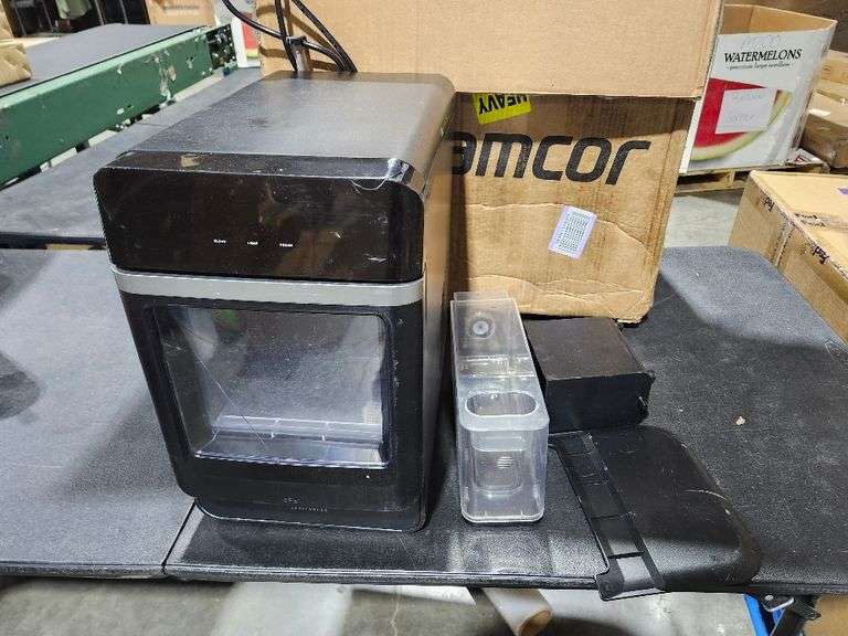Countertop ice maker
