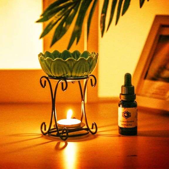 Mimeela Tealight Wax Warmer Oil Burner, Iron Melter Tea Light Holder, Non-Electric Oil Warmer (Turquoise)