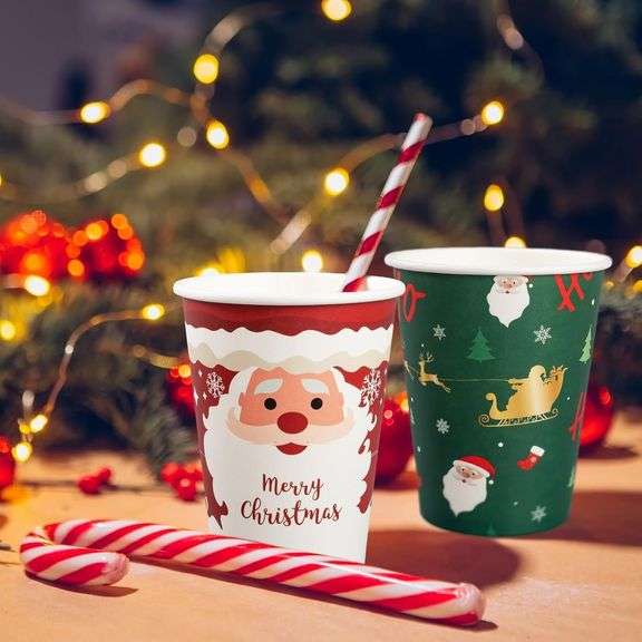 CUPLOOV 100 Pack Christmas Hot Coffee Cups with 50Pcs Lids, Xmas 12 Oz To Go Coffee Cups Hot Chocolate Cups, Christmas Disposable Paper Cups for Hot C