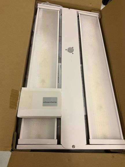 2 ft. 400-Watt Equivalent LED Highbay with Adjustable Optics, Selectable 18K/21K/24K Lumens and 3500/4000/5000 Sel CCT