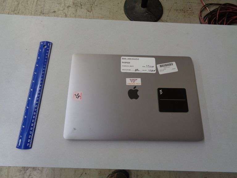 1 -APPLE LAPTOP