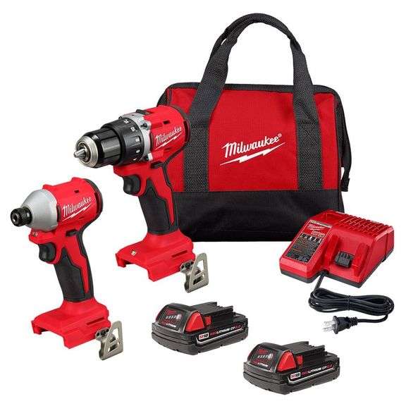 Milwaukee M18 18V Lithium-Ion Brushless Cordless Compact Drill/Impact Combo Kit (2-Tool) w/(2) 2.0 Ah Batteries, Charger & Bag