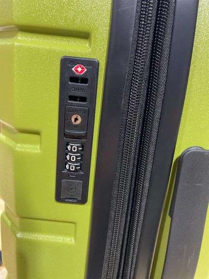 Travel luggage with combo lock and charging