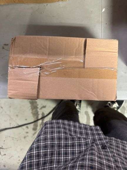 Luqvzxv Purse Display Stand, 3 Pcs Large Stainless Steel Gold Risers Display Stands for Food Dessert Cupcake Shoe Perfume Jewelry Handbag Purse Figure