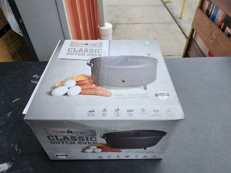 Camp Chef Classic Deep Cast Iron Dutch Oven 8 qt Black