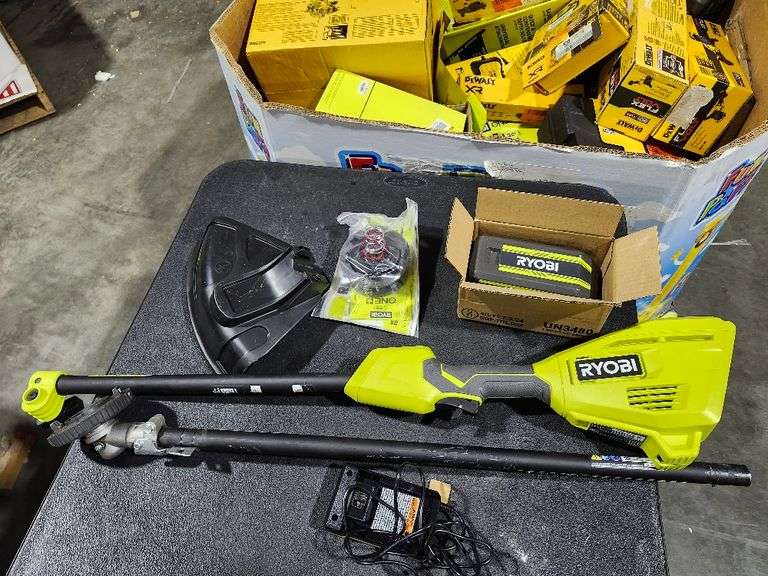 40V 15 in. Expand-It Cordless Battery Attachment Capable String Trimmer tool only