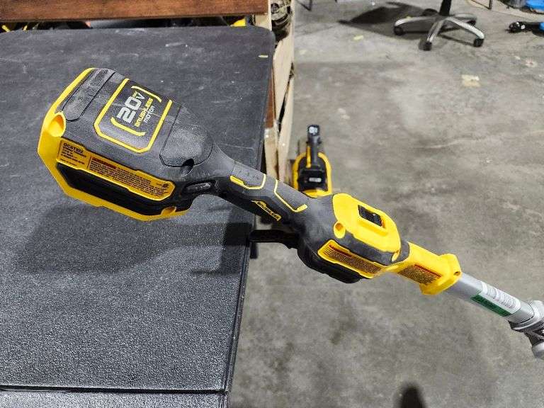 DEWALT 20V MAX Brushless Cordless Battery Powered String Trimmer (Tool Only)