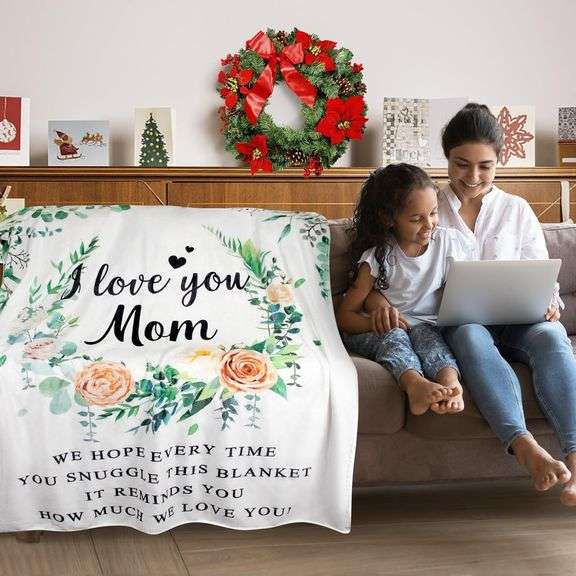 Gifts for Mom, Mothers Gifts Blanket from Daughter, Mom Birthday Gifts from Daughter, 60" X 50" Blue Soft Flower Wreath Blanket for Mom, I Love You Mo