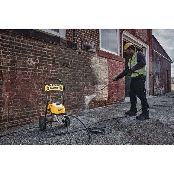 2400 PSI 1.1 GPM Cold Water Electric Pressure Washer