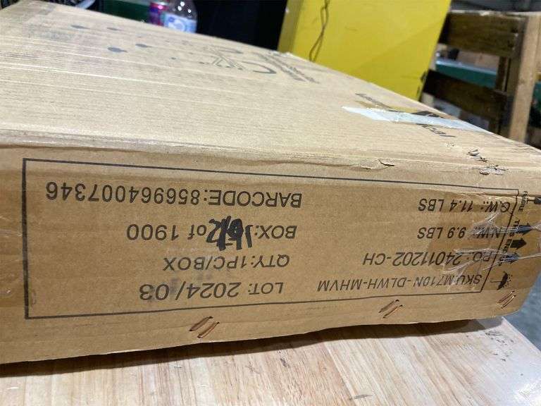 Bathroom safety rail