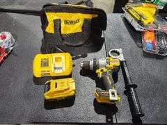 20V XR Lithium-Ion Cordless Hammer Drill Kit with 8.0 Ah Battery, Charger and Kit Bag