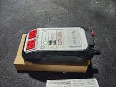 VECTOR 500 Watt Power Inverter, Dual Power Inverter, Two USB Charging Ports