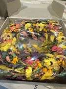 CIR OASES Fall Front Door Wreath,18 Artificial Floral Wreath with Colorful Daisies and Fall Orange Wreath for Front Door Wall Window and Thanksgiving