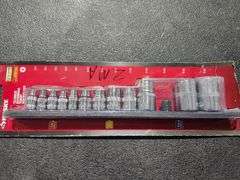 Husky 1/4 in.,3/8 in.,1/2 in. E-Torx Socket Set (13-Pieces)