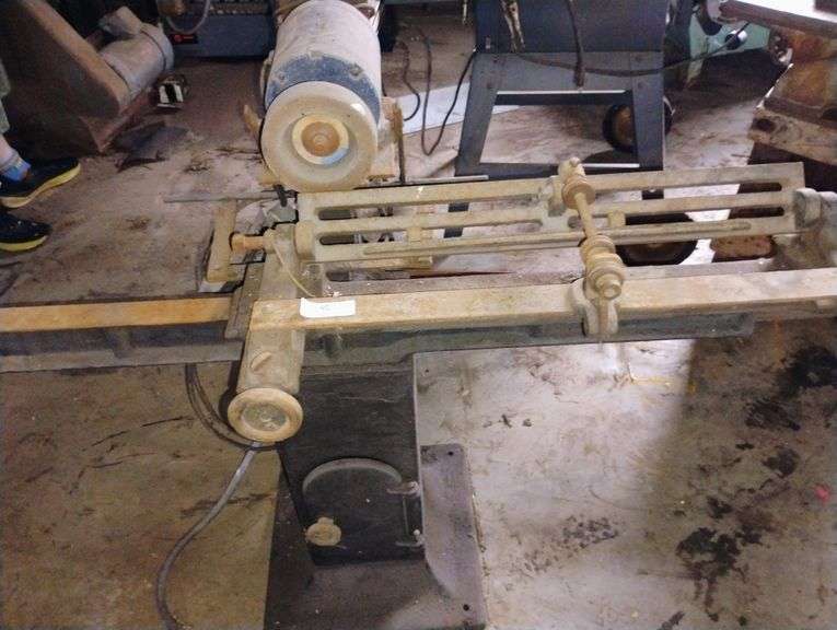 Metal lathe