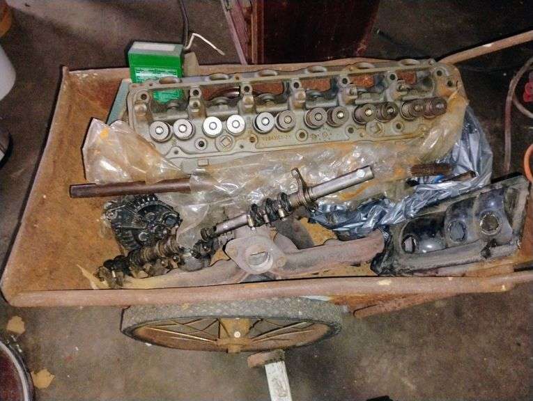 Slant 6 engine
