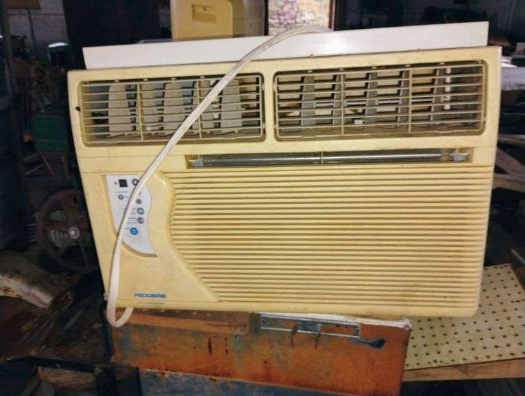 Air conditioner and dehumidifier